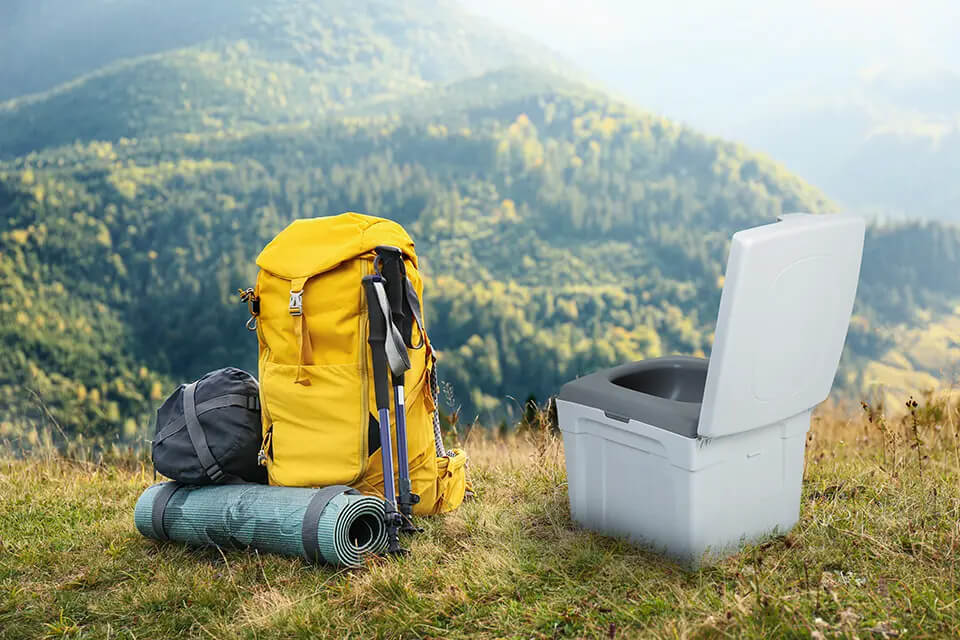 WandaGO-Lite-Composting-Toilet-Mountain-Rucksack (1) kopie (1)